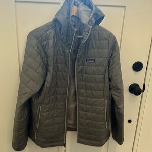 Cute, sporty, lightweight raincoat